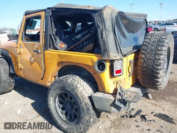 ✅ 2013 Jeep Wrangler Sport • VIN: 1C4AJWAG7DL561266 • Лот: 43620300. Опубликован ранее на IAAI с пробегом 110 431 миль. Бесплатный доступ к архиву аукционных продаж из США и подробный отчёт об истории автомобиля на DreamBid. Изображение 6.