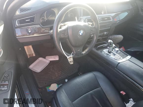✅ 2013 BMW 7 Series 740Li • VIN: WBAYE4C51DD137253 • Lot: 86150645. Listed on Copart with Not provided. Free auction sales archive from the USA and detailed vehicle history report at DreamBid. Image 8.