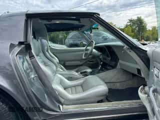 1981 Chevrolet Corvette с VIN 1G1AY8768BS413337, выставлен на аукционе Copart как лот 81437325 с пробегом 56 543 миль миль и Чистый • Clean title. История ставок и продаж доступна на DreamBid. Изображение 6.