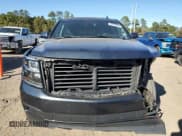 ✅ 2019 Chevrolet Suburban LS • VIN: 1GNSCGKC1KR383002 • Lot: 91615545. Wystawiony na Copart z przebiegiem 103 525 mil. Bezpłatny archiwum sprzedaży aukcyjnych z USA i szczegółowy raport historii pojazdu na DreamBid. Zdjęcie 5.