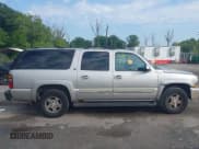 ✅ 2004 Chevrolet Suburban LT • VIN: 3GNFK16Z94G281319 • Lot: 42978931. Listed on IAAI with Not provided. Free auction sales archive from the USA and detailed vehicle history report at DreamBid. Image 12.