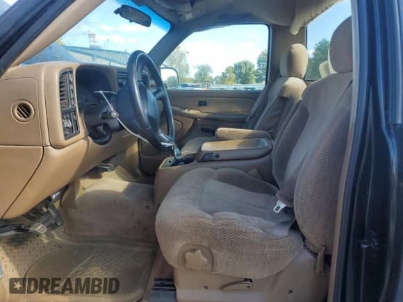 ✅ 1999 Chevrolet Silverado 1500 • VIN: 1GCEK14T2XE106067 • Лот: 73826374. Опубликован ранее на Copart с пробегом 230 962 миль. Бесплатный доступ к архиву аукционных продаж из США и подробный отчёт об истории автомобиля на DreamBid. Изображение 7.