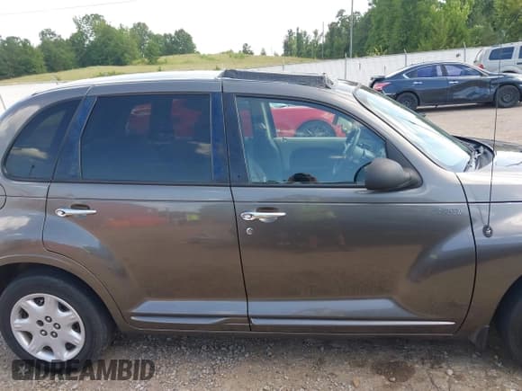 ✅ 2002 Chrysler PT Cruiser • VIN: 3C4FY48B92T376802 • Lot: 42809754. Listed on IAAI with 161,964 mi. Free auction sales archive from the USA and detailed vehicle history report at DreamBid. Image 14.