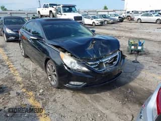 2013 Hyundai Sonata SE with VIN 5NPEC4AB5DH732587, listed as a IAAI auction lot 42782618 with 170,485 mi miles and . Bid and sale history available at DreamBid. Image 1.