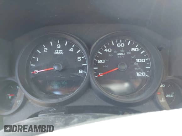 2012 Chevrolet Silverado 1500 LS z VIN 1GCRCREA3CZ307330, wystawiony jako IAAI lot #43374623 z przebiegiem 385 367 mil mil oraz . Historia ofert i sprzedaży dostępna na DreamBid. Obrazek 7.