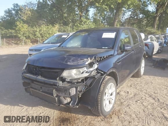 ✅ 2015 Land Rover Discovery Sport HSE • VIN: SALCR2BG8FH538814 • Lot: 43340789. Wystawiony na IAAI z przebiegiem 145 735 mil. Bezpłatny archiwum sprzedaży aukcyjnych z USA i szczegółowy raport historii pojazdu na DreamBid. Zdjęcie 18.
