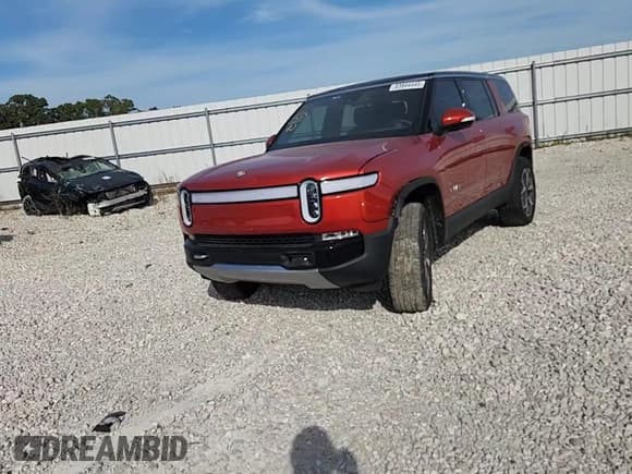 ✅ 2024 Rivian R1S Adventure • VIN: 7PDSGBBA3RN044217 • Лот: 83944445. Опубликован ранее на Copart с пробегом 22 793 миль. Бесплатный доступ к архиву аукционных продаж из США и подробный отчёт об истории автомобиля на DreamBid. Изображение 15.