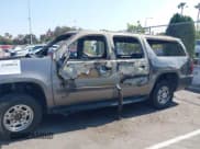 ✅ 2007 Chevrolet Suburban Commercial • VIN: 3GNGK26K77G143019 • Lot: 42608014. Wystawiony na IAAI z przebiegiem Nie podano. Bezpłatny archiwum sprzedaży aukcyjnych z USA i szczegółowy raport historii pojazdu na DreamBid. Zdjęcie 12.