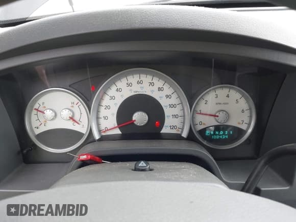 ✅ 2006 Dodge Dakota SLT • VIN: 1D7HW42N36S547476 • Lot: 43603516. Wystawiony na IAAI z przebiegiem 100 434 mil. Bezpłatny archiwum sprzedaży aukcyjnych z USA i szczegółowy raport historii pojazdu na DreamBid. Zdjęcie 7.