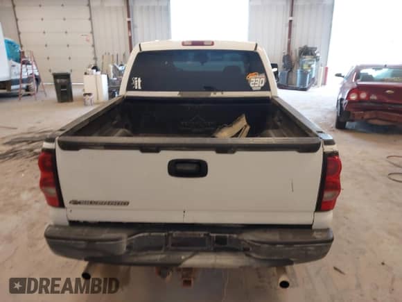 2006 Chevrolet Silverado 1500 LT1 с VIN 2GCEK13T761136828, выставлен на аукционе IAAI как лот 42510585 с пробегом 259 506 миль миль и . История ставок и продаж доступна на DreamBid. Изображение 16.