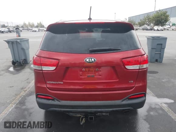 ✅ 2016 Kia Sorento LX • VIN: 5XYPG4A53GG159174 • Lot: 43277436. Listed on IAAI with 129,036 mi. Free auction sales archive from the USA and detailed vehicle history report at DreamBid. Image 16.