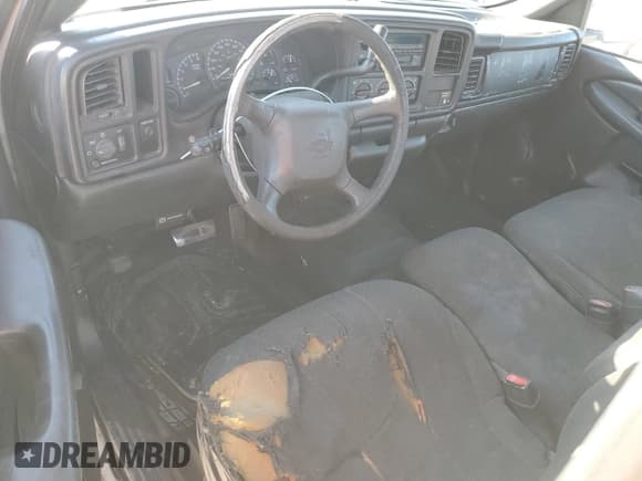 ✅ 2000 Chevrolet Silverado 1500 • VIN: 1GCEC14W6YE277882 • Lot: 86514085. Listed on Copart with 256,944 mi. Free auction sales archive from the USA and detailed vehicle history report at DreamBid. Image 8.