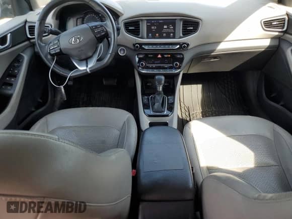 2017 Hyundai Ioniq Limited с VIN KMHC85LCXHU049585, выставлен на аукционе Copart как лот 61270164 с пробегом 171 863 миль миль и На запчасти • Non repairable. История ставок и продаж доступна на DreamBid. Изображение 8.