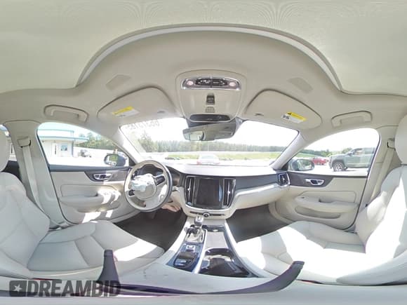 ✅ 2022 Volvo V60 • VIN: YV4102WK0N2091854 • Lot: 66373185. Wystawiony na Copart z przebiegiem 23 962 mil. Bezpłatny archiwum sprzedaży aukcyjnych z USA i szczegółowy raport historii pojazdu na DreamBid. Zdjęcie 14.