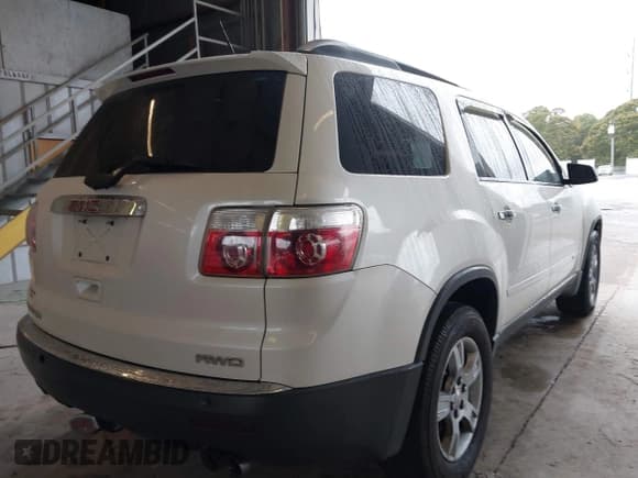 ✅ 2008 GMC Acadia SLE1 • VIN: 1GKEV137X8J286536 • Lot: 43566132. Listed on IAAI with 244,297 mi. Free auction sales archive from the USA and detailed vehicle history report at DreamBid. Image 4.