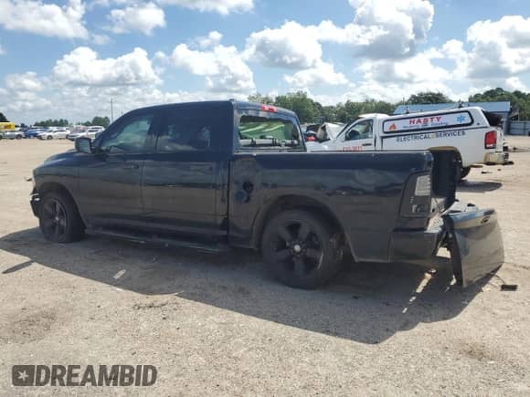 2013 Ram 1500 Express z VIN 1C6RR6KT0DS717054, wystawiony jako Copart lot #65402715 z przebiegiem 181 491 mil mil oraz Szkoda całkowita • Salvage title. Historia ofert i sprzedaży dostępna na DreamBid. Obrazek 2.
