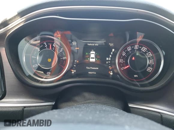 ✅ 2016 Dodge Challenger SXT Plus • VIN: 2C3CDZAG8GH184504 • Lot: 49632634. Wystawiony na Copart z przebiegiem 100 219 mil. Bezpłatny archiwum sprzedaży aukcyjnych z USA i szczegółowy raport historii pojazdu na DreamBid. Zdjęcie 9.