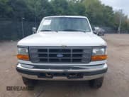 ✅ 1996 Ford F-250 • VIN: 1FTHX26F1TEB38157 • Lot: 43236242. Wystawiony na IAAI z przebiegiem 149 861 mil. Bezpłatny archiwum sprzedaży aukcyjnych z USA i szczegółowy raport historii pojazdu na DreamBid. Zdjęcie 13.