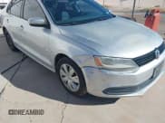 ✅ 2014 Volkswagen Jetta SE • VIN: 3VWD17AJ0EM227947 • Lot: 43536156. Wystawiony na IAAI z przebiegiem 104 048 mil. Bezpłatny archiwum sprzedaży aukcyjnych z USA i szczegółowy raport historii pojazdu na DreamBid. Zdjęcie 6.