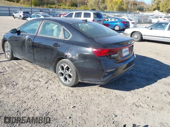 ✅ 2019 Kia Forte LXS • VIN: 3KPF24AD3KE109754 • Лот: 43592339. Опубликован ранее на IAAI с пробегом 76 697 миль. Бесплатный доступ к архиву аукционных продаж из США и подробный отчёт об истории автомобиля на DreamBid. Изображение 3.