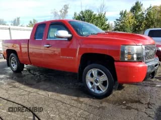 ✅ 2010 Chevrolet Silverado 1500 Work Truck • VIN: 1GCSKPEA8AZ107629 • Lot: 74202884. Listed on Copart with 153,924 mi. Free auction sales archive from the USA and detailed vehicle history report at DreamBid. Image 4.