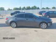 ✅ 2015 Lexus ES 330 • VIN: JTHBK1GG8F2169321 • Лот: 43132023. Опубликован ранее на IAAI с пробегом 134 056 миль. Бесплатный доступ к архиву аукционных продаж из США и подробный отчёт об истории автомобиля на DreamBid. Изображение 14.