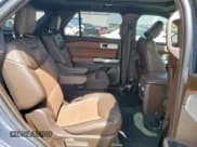 ✅ 2021 Ford Explorer King Ranch • VIN: 1FM5K7LC8MGB88290 • Лот: 57509075. Опубликован ранее на Copart с пробегом 39 157 миль. Бесплатный доступ к архиву аукционных продаж из США и подробный отчёт об истории автомобиля на DreamBid. Изображение 11.