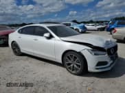 ✅ 2018 Volvo S90 Momentum • VIN: LVY982MK5JP018647 • Лот: 82325775. Опубликован ранее на Copart с пробегом Не указан. Бесплатный доступ к архиву аукционных продаж из США и подробный отчёт об истории автомобиля на DreamBid. Изображение 4.