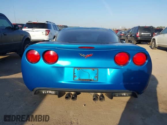 2010 Chevrolet Corvette 1LT с VIN 1G1YE2DW5A5104852, выставлен на аукционе IAAI как лот 41646749 с пробегом 157 901 миль миль и . История ставок и продаж доступна на DreamBid. Изображение 16.