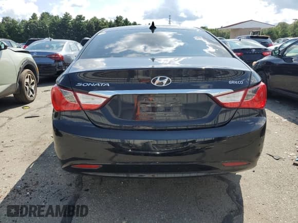 ✅ 2011 Hyundai Sonata GLS • VIN: 5NPEB4AC9BH171058 • Lot: 68282924. Listed on Copart with 134,734 mi. Free auction sales archive from the USA and detailed vehicle history report at DreamBid. Image 6.