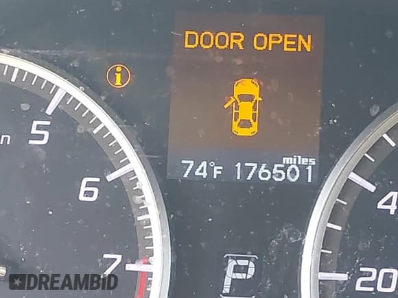 ✅ 2017 Acura ILX • VIN: 19UDE2F30HA000250 • Lot: 42649422. Listed on IAAI with 176,501 mi. Free auction sales archive from the USA and detailed vehicle history report at DreamBid. Image 15.