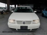 ✅ 2003 Volkswagen Jetta GLS • VIN: 3VWSE69M23M166215 • Lot: 85703045. Wystawiony na Copart z przebiegiem 201 555 mil. Bezpłatny archiwum sprzedaży aukcyjnych z USA i szczegółowy raport historii pojazdu na DreamBid. Zdjęcie 5.