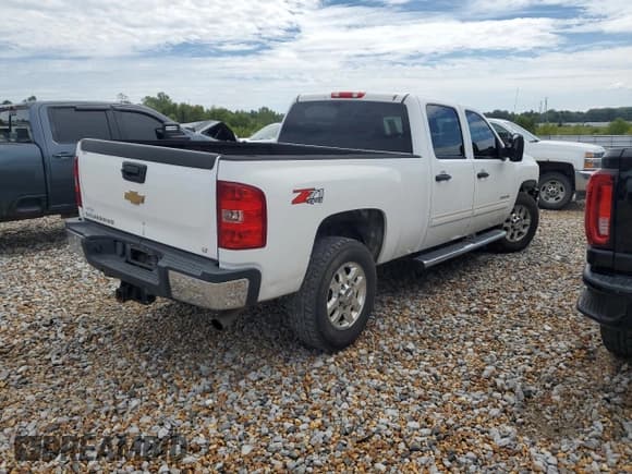 ✅ 2011 Chevrolet Silverado 2500HD LT • VIN: 1GC1KXCG2BF247259 • Lot: 69979564. Listed on Copart with 204,861 mi. Free auction sales archive from the USA and detailed vehicle history report at DreamBid. Image 3.