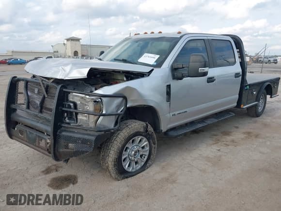 ✅ 2019 Ford F-250 King Ranch • VIN: 1FT7W2BT5KEG20171 • Lot: 43761606. Wystawiony na IAAI z przebiegiem 157 665 mil. Bezpłatny archiwum sprzedaży aukcyjnych z USA i szczegółowy raport historii pojazdu na DreamBid. Zdjęcie 17.