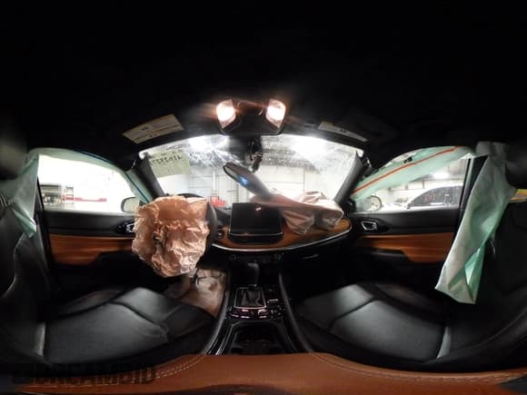 ✅ 2024 Jeep Compass Limited • VIN: 3C4NJDCN6RT129393 • Lot: 41625271. Wystawiony na IAAI z przebiegiem 12 506 mil. Bezpłatny archiwum sprzedaży aukcyjnych z USA i szczegółowy raport historii pojazdu na DreamBid. Zdjęcie 18.