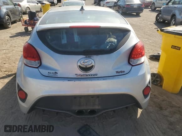 ✅ 2015 Hyundai Veloster Turbo • VIN: KMHTC6AE8FU237138 • Lot: 77501344. Wystawiony na Copart z przebiegiem 107 557 mil. Bezpłatny archiwum sprzedaży aukcyjnych z USA i szczegółowy raport historii pojazdu na DreamBid. Zdjęcie 6.