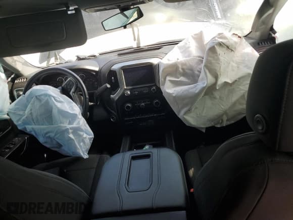 ✅ 2021 Chevrolet Silverado 1500 RST • VIN: 1GCUYEET5MZ291011 • Lot: 52319985. Wystawiony na Copart z przebiegiem 2 223 mil. Bezpłatny archiwum sprzedaży aukcyjnych z USA i szczegółowy raport historii pojazdu na DreamBid. Zdjęcie 8.