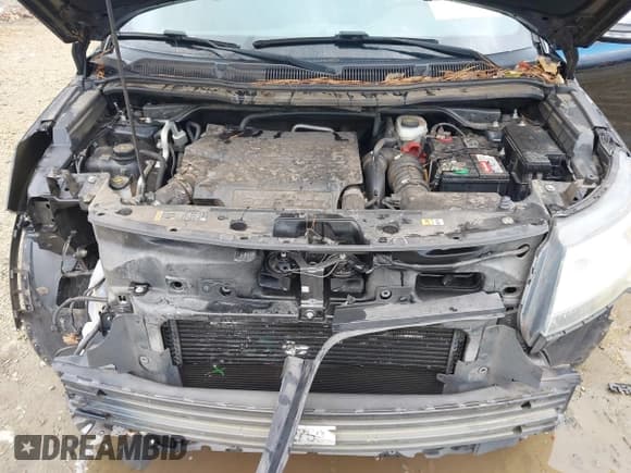 ✅ 2016 Ford Explorer Platinum • VIN: 1FM5K8HT3GGC98361 • Lot: 43590274. Listed on IAAI with 129,020 mi. Free auction sales archive from the USA and detailed vehicle history report at DreamBid. Image 10.