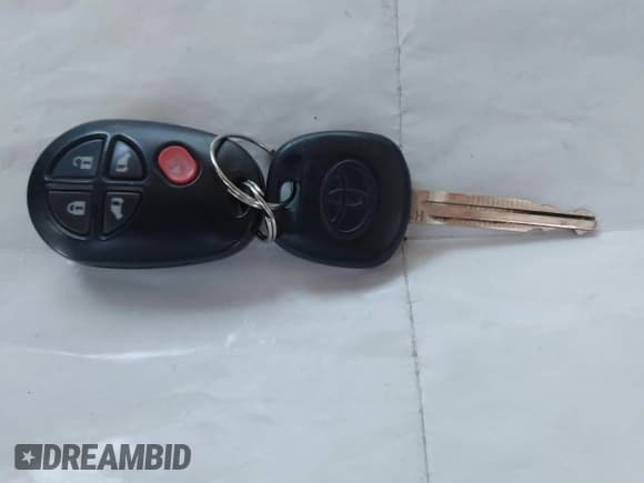 ✅ 2017 Toyota Sienna LE • VIN: 5TDKZ3DCXHS863837 • Lot: 43491475. Listed on IAAI with 94,505 mi. Free auction sales archive from the USA and detailed vehicle history report at DreamBid. Image 11.