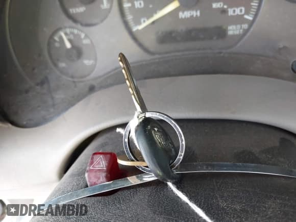 ✅ 1999 Chevrolet S-10 • VIN: 1GCCS144XX8207761 • Лот: 42652515. Опубликован ранее на IAAI с пробегом 209 461 миль. Бесплатный доступ к архиву аукционных продаж из США и подробный отчёт об истории автомобиля на DreamBid. Изображение 11.