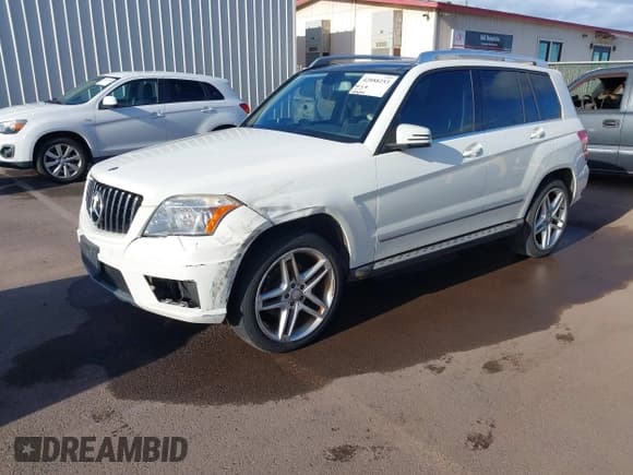 ✅ 2011 Mercedes-Benz GLK 350 • VIN: WDCGG5GB3BF534456 • Lot: 42888253. Listed on IAAI with 110,649 mi. Free auction sales archive from the USA and detailed vehicle history report at DreamBid. Image 2.