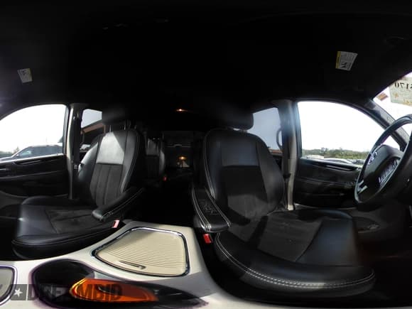 ✅ 2019 Dodge Grand Caravan SXT • VIN: 2C4RDGCG8KR693454 • Lot: 43325170. Wystawiony na IAAI z przebiegiem 144 954 mil. Bezpłatny archiwum sprzedaży aukcyjnych z USA i szczegółowy raport historii pojazdu na DreamBid. Zdjęcie 18.