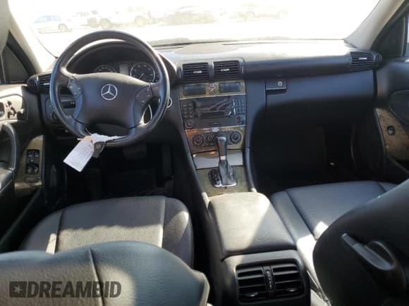 ✅ 2007 Mercedes-Benz C 280 Luxury • VIN: WDBRF92H57F916871 • Лот: 84837475. Опубликован ранее на Copart с пробегом 184 751 миль. Бесплатный доступ к архиву аукционных продаж из США и подробный отчёт об истории автомобиля на DreamBid. Изображение 8.