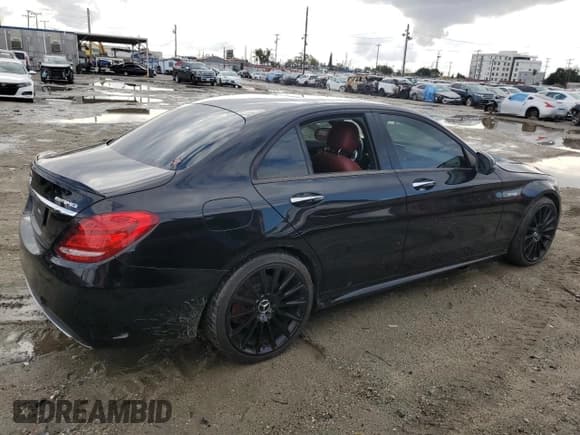 ✅ 2016 Mercedes-Benz C 450 AMG • VIN: 55SWF6EB8GU106082 • Lot: 92603225. Wystawiony na Copart z przebiegiem 99 048 mil. Bezpłatny archiwum sprzedaży aukcyjnych z USA i szczegółowy raport historii pojazdu na DreamBid. Zdjęcie 3.