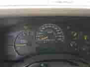 2006 Chevrolet Tahoe Z71 z VIN 1GNEK13Z36R162474, wystawiony jako Copart lot #90958735 z przebiegiem 308 673 mil mil oraz Czysty tytuł • Clean title. Historia ofert i sprzedaży dostępna na DreamBid. Obrazek 9.