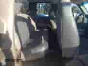 2006 Chevrolet Silverado 1500 LS z VIN 1GCEK19V06Z192917, wystawiony jako Copart lot #86732914 z przebiegiem 237 082 mil mil oraz Szkoda całkowita • Salvage title. Historia ofert i sprzedaży dostępna na DreamBid. Obrazek 10.