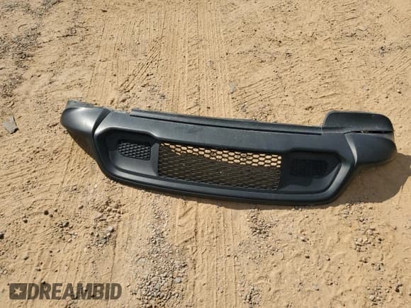 ✅ 2020 Jeep Grand Cherokee Laredo E • VIN: 1C4RJFAG0LC144119 • Lot: 82314265. Listed on Copart with 109,395 mi. Free auction sales archive from the USA and detailed vehicle history report at DreamBid. Image 12.