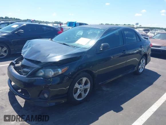 ✅ 2013 Toyota Corolla L • VIN: 5YFBU4EEXDP123146 • Lot: 43115514. Wystawiony na IAAI z przebiegiem 198 856 mil. Bezpłatny archiwum sprzedaży aukcyjnych z USA i szczegółowy raport historii pojazdu na DreamBid. Zdjęcie 2.
