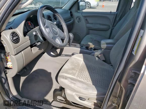 ✅ 2007 Jeep Liberty Sport • VIN: 1J4GK48KX7W605506 • Lot: 81294195. Listed on Copart with Not provided. Free auction sales archive from the USA and detailed vehicle history report at DreamBid. Image 7.
