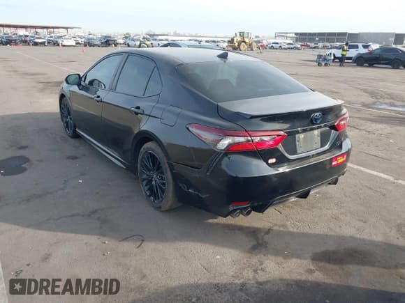 ✅ 2022 Toyota Camry Hybrid SE • VIN: 4T1T31AK2NU039680 • Lot: 41402884. Listed on IAAI with 133,459 mi. Free auction sales archive from the USA and detailed vehicle history report at DreamBid. Image 3.
